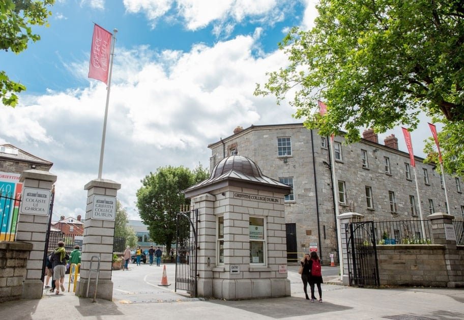 Entrada principal de Griffith College Dublín